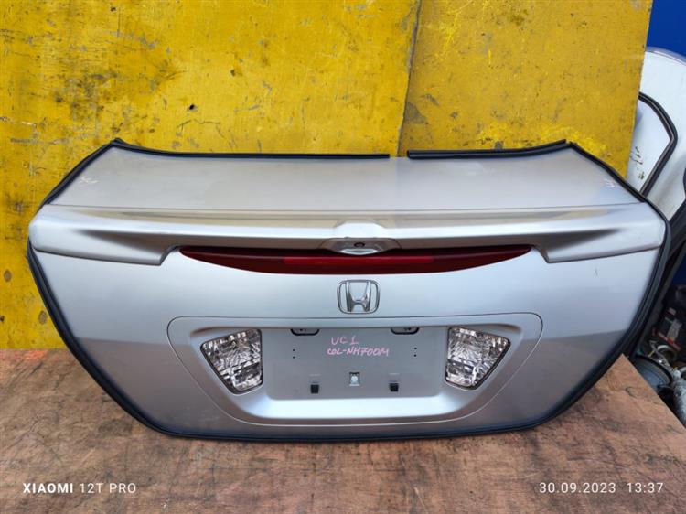 Крышка багажника Хонда Инспаер в Хабаровске 652201