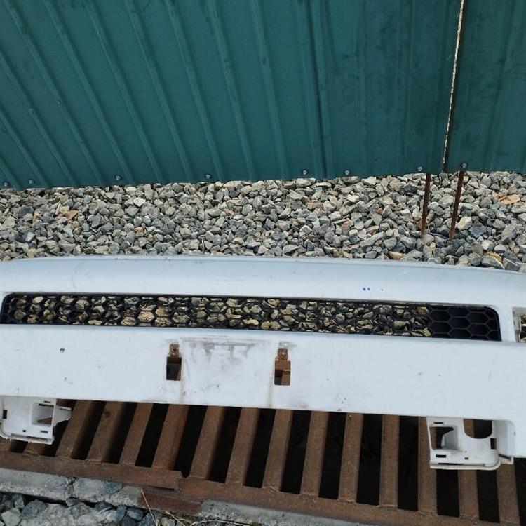Решетка радиатора Тойота ББ в Хабаровске 87564